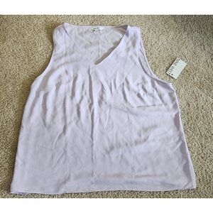 Lavender Sleeveless V-Neck Top
